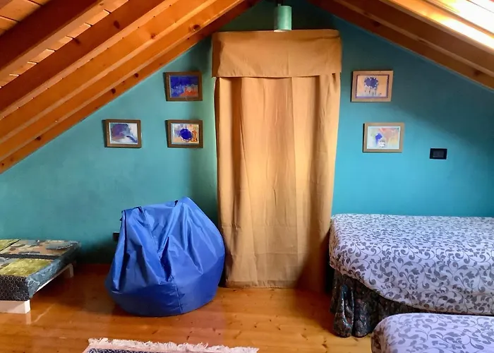 Night Galleria Holiday Home - Bed & Art In Burano - The Pink House